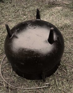 Large Cauldron - bottom